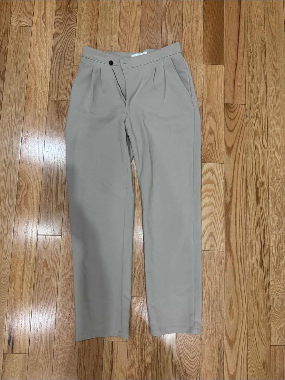 Abercrombie & Fitch Women’s Pleated Trousers — Light Taupe